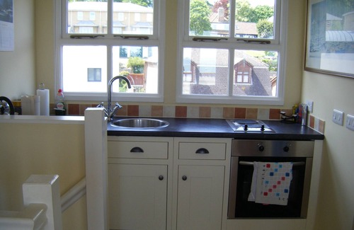 Cowes Apartment | Amazing views of the Solent, situated in the heart of Cowes Old Town.
