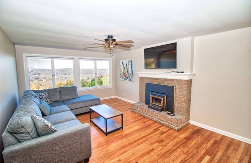 Waterbury House | Amazing views of the Brass City