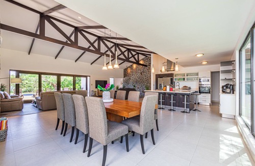 Tamarindo House | Amazing Villa inside Exclusive Resort- Sleep 16 in 5 bedrooms