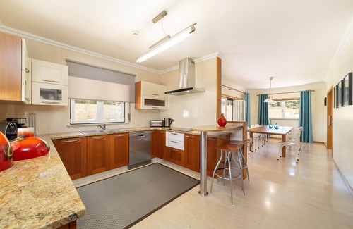 Nazare Villa | Amazing Villa with capacity for 8 people.