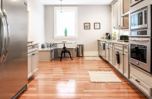 Central West End House | Amazing Vintage Mansion | Sleeps 16 /ABODEbucks