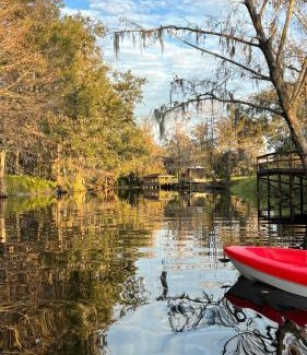 Historic Downtown Kissimmee Apartment | Amazing Waterfront Apt near Disney and Lake Tohoa