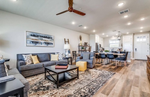 Graford Condo | Amazing Waterfront Condo on Possum Kingdom Lake, perfect for families or couples