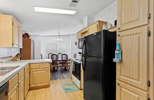 Weeki Wachee Gardens House | Amazing Waterfront House, Weeki Wachee - Use of Kayaks
