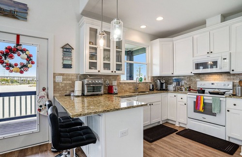 El Lago House | Amazing Waterfront Views of Kemah Boardwalk 3B3B