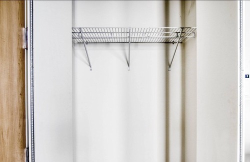 Wicker Park Apartment | Amazing Wicker Park 2BR w/ W/D, 2 blocks to Blue Line, by Blueground