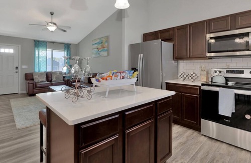 Wichita House | Amazingly modern, cozy home in the heart of Wichita,KS