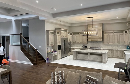 Pickering House | Ambassador style Smart home 5 min walk to beach