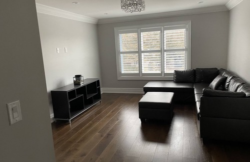 Pickering House | Ambassador style Smart home 5 min walk to beach
