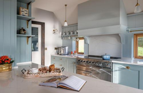 Thurlestone House | Amber Tide