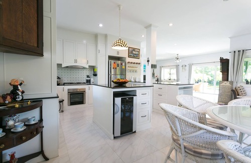 Hua Hin Villa | AmbHouse HuaHin Pool View & Garden View