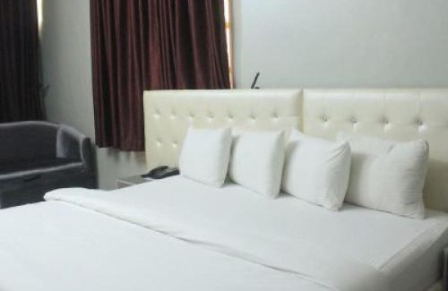 Lagos Cabin | Ambience Hotel Magodo - Deluxe