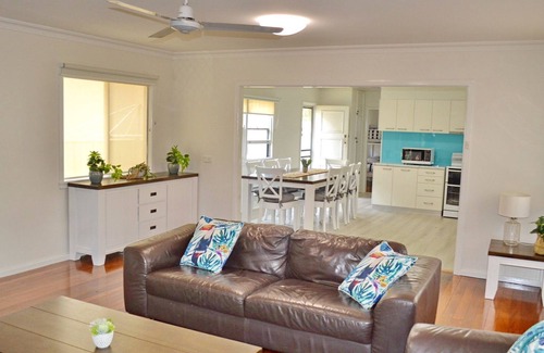South West Rocks House | Amble Inn - walk to the beach