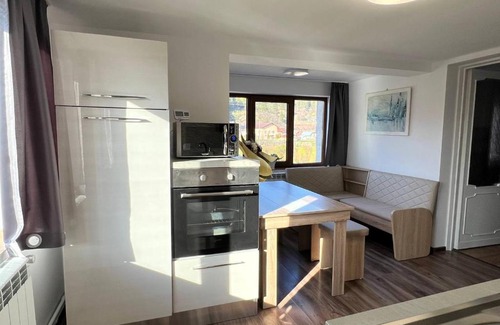 Campulung Moldovenesc Apartment | Ambra Dream Home