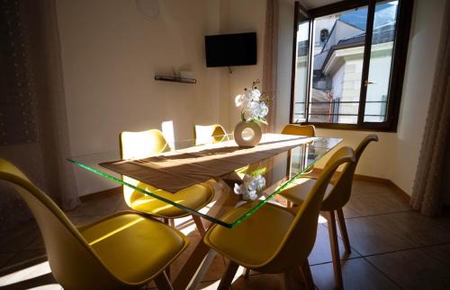 Tirano Apartment | Ambra