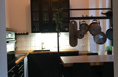 Sudstadt Apartment | Amelia Ferienwohnung