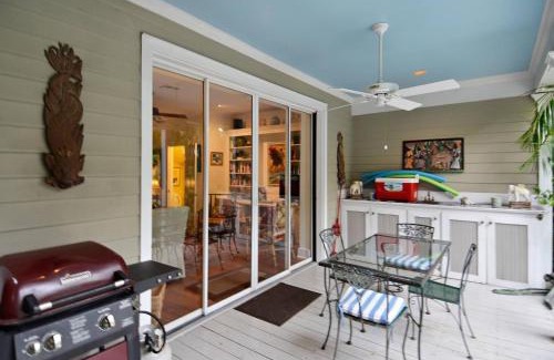 Old Town House | Amelia Home by AvantStay In Historic Old Town w Pool