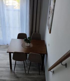 Radanovici Apartment | Amelia