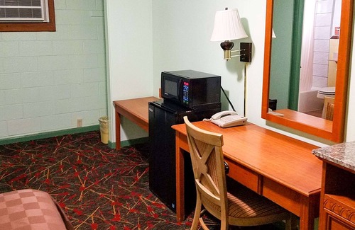 Childress Hotel | American Inn And Suites Childress