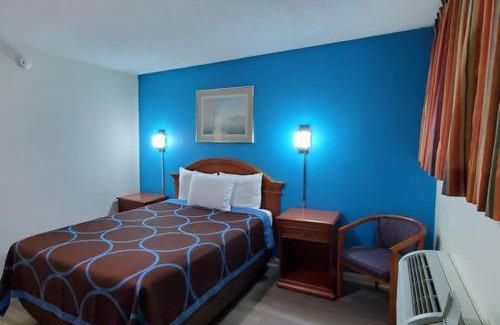 Pratt Hotel | American Inn