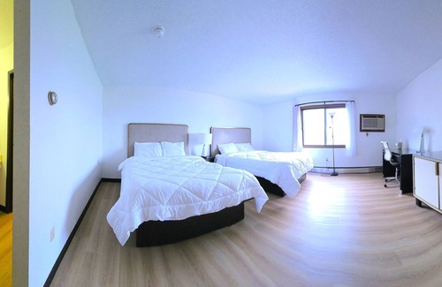 Waseca Hotel | American Motel