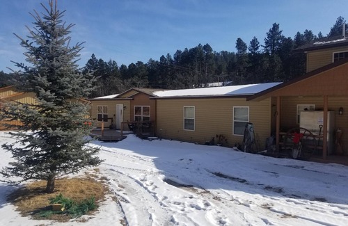 Keystone House | American Pines Lodge, 5 miles from Mt. Rushmore