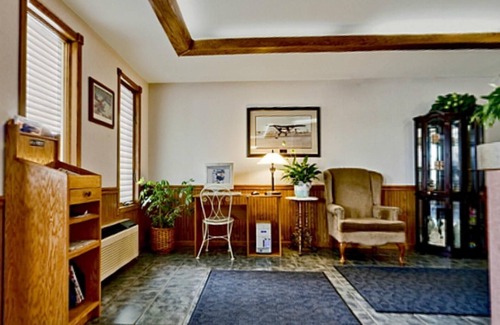 Thief River Falls Hotel | Americas Best Value Inn & Suites Thief River Falls