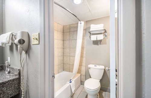 Caddo Valley Hotel | Americas Best Value Inn & Suites Arkadelphia