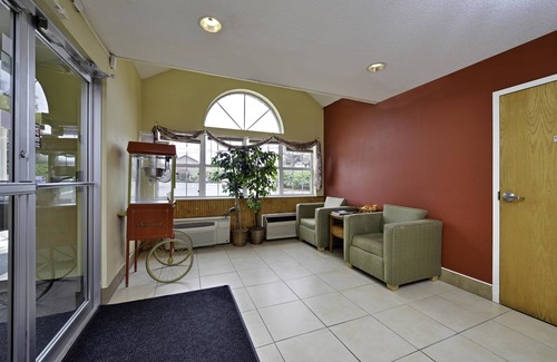 East Syracuse Hotel | Americas Best Value Inn East Syracuse