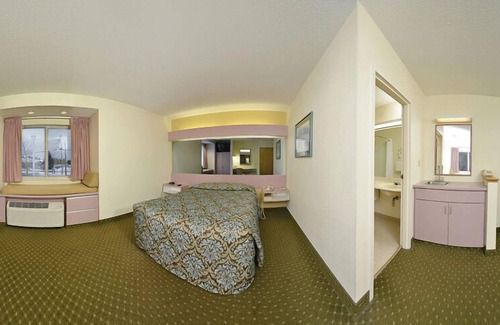 East Syracuse Hotel | Americas Best Value Inn East Syracuse