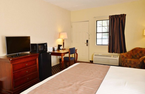 Robinsonville Hotel | Americas Best Value Inn Tunica Resort