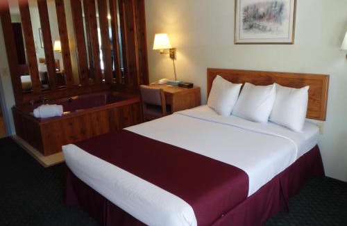 St Ignace Hotel | Americas Best Value Inn Saint Ignace