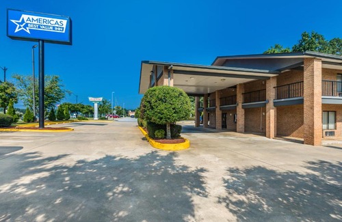 Stockbridge Hotel | Americas Best Value Inn Stockbridge