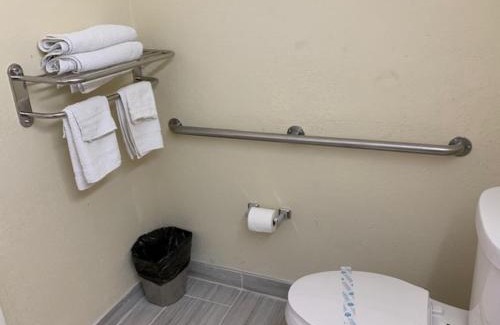 Yucca Valley Hotel | Americas Best Value Inn and Suites -Yucca Valley