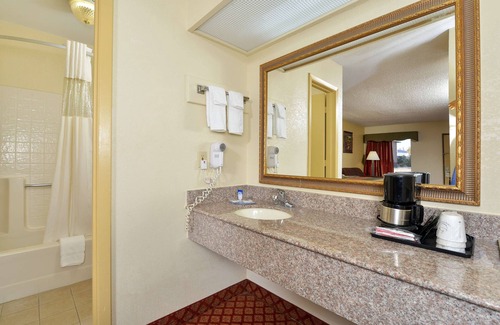Brookhaven Hotel | Americas Best Value Inn Brookhaven