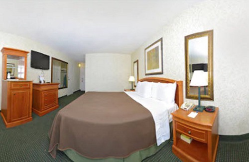 Pulaski Industrial Area Hotel | Americas Best Value Inn Baltimore