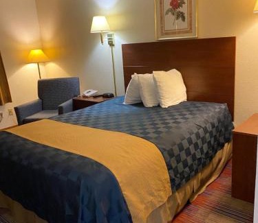 Champaign Hotel | Americas Best Value Inn Champaign
