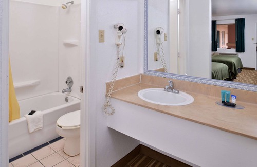 Clute Hotel | Americas Best Value Inn Clute Lake Jackson