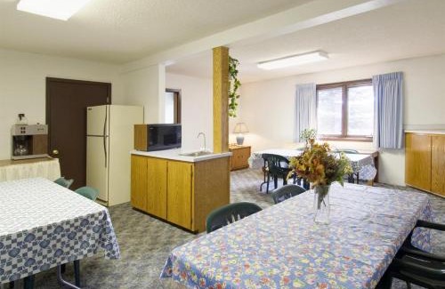 Laramie Hotel | Americas Best Value Inn Laramie
