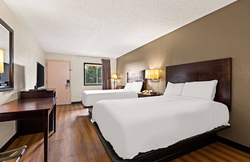 Laurel Hotel | Americas Best Value Inn Laurel