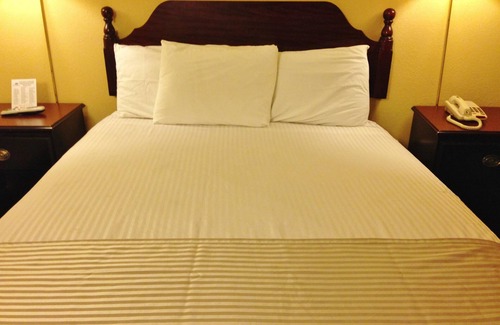 Macomb Hotel | Americas Best Value Inn Macomb