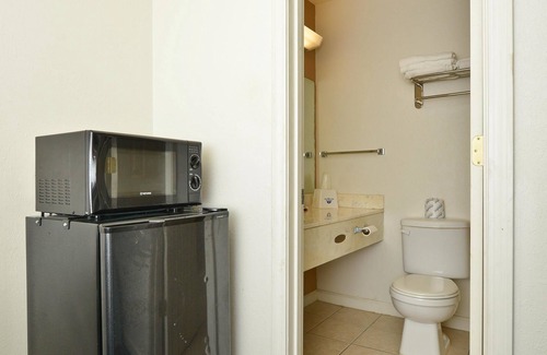 Marion Hotel | Americas Best Value Inn Marion, IL