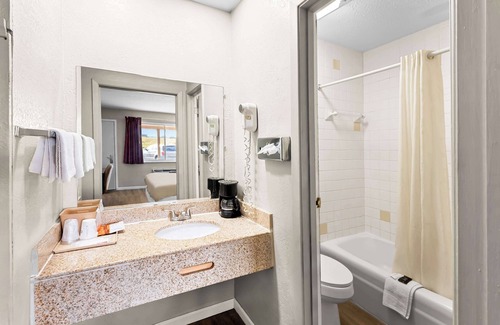 Marion Hotel | Americas Best Value Inn Marion, OH