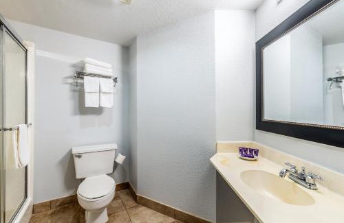 Searcy Hotel | Americas Best Value Inn Searcy