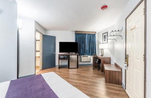 Searcy Hotel | Americas Best Value Inn Searcy