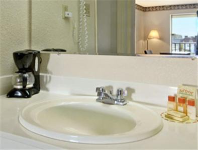 Somerset Hotel | Americas Best Value Inn - Somerset