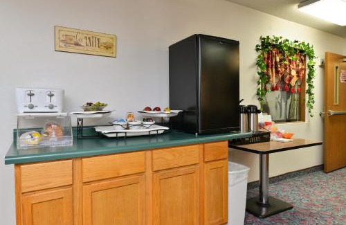 Clear Lake Hotel | Americas Best Value Inn & Suites Clear Lake