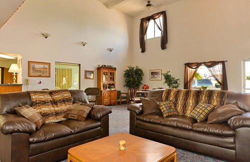 Clear Lake Hotel | Americas Best Value Inn & Suites Clear Lake