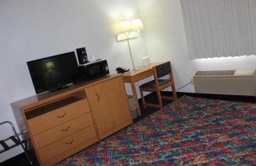 Grand Forks Hotel | Americas Best Value Inn Grand Forks