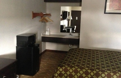 Independence Hotel | Americas Best Value Inn Kansas City E Independence